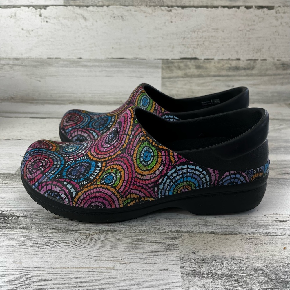 CROCS Neria Kaleidoscope Clogs 8